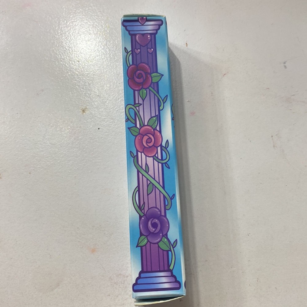 Lip stick - Picture 2 of 2